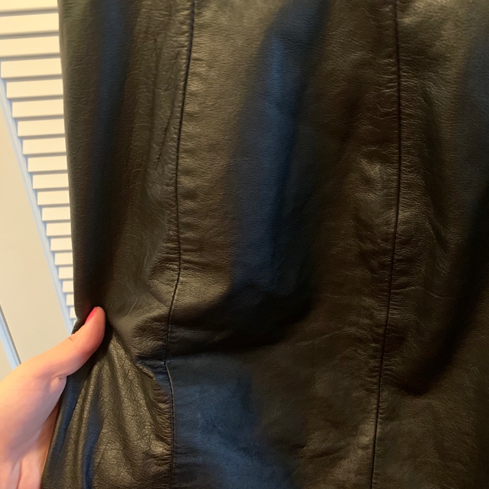 Wilson’s genuine leather size 6 pencil skirt - Picture 5 of 7